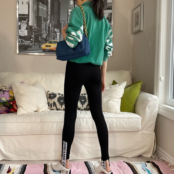 H&M stretch stirrup pants with words - Picture 6 of 13